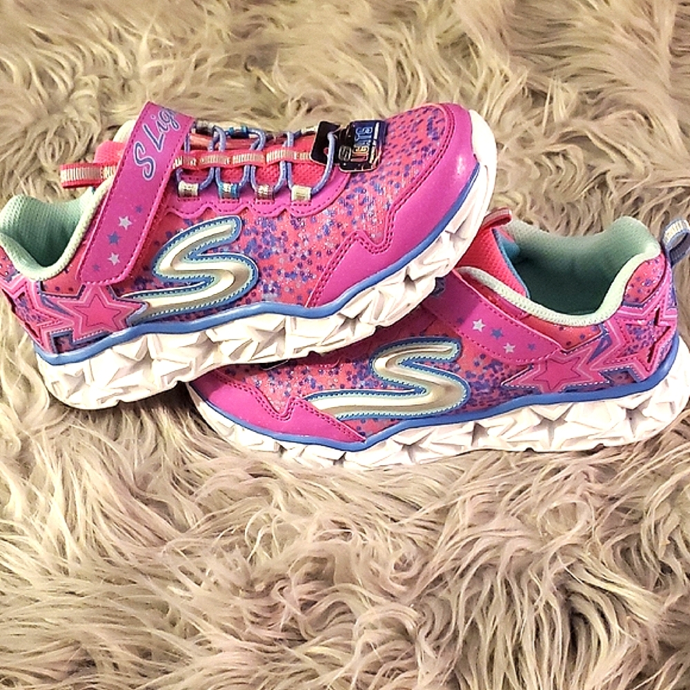 NWT Skechers Light Up Sneakers